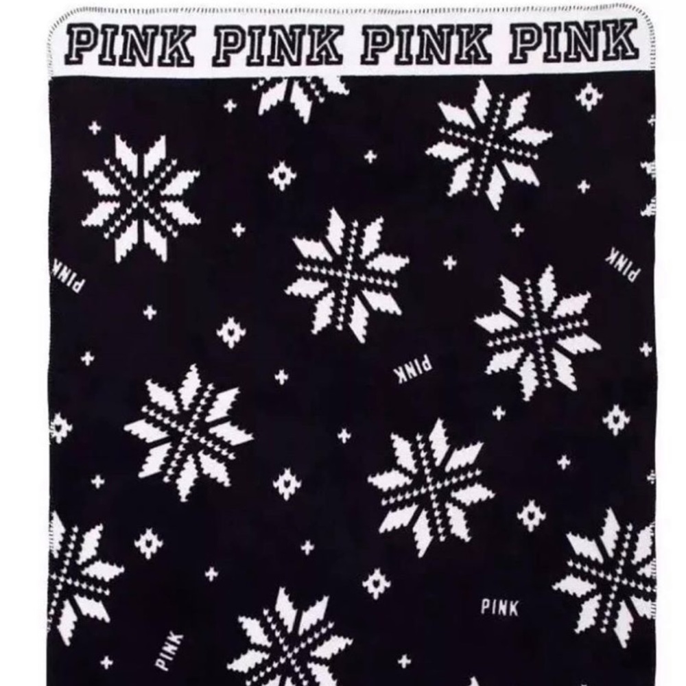 Victoria’s Secret PINK snowflake fairisle blanket